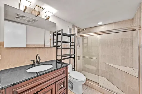 16 NE 20th Court Wilton Manors FL 33305