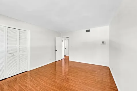 16 NE 20th Court Wilton Manors FL 33305