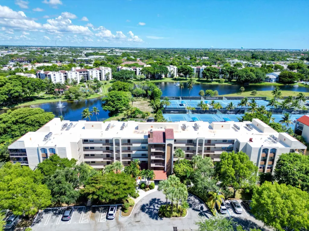 955 Egret Circle Delray Beach FL 33444