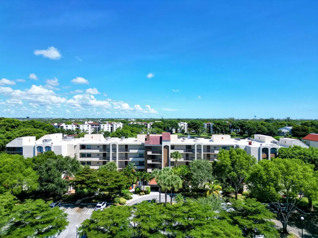 955 Egret Circle Delray Beach FL 33444