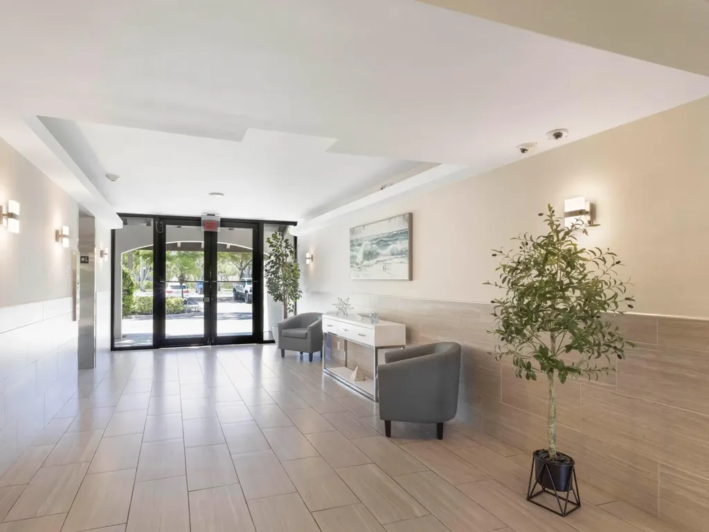 955 Egret Circle Delray Beach FL 33444