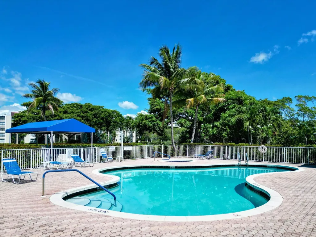 955 Egret Circle Delray Beach FL 33444