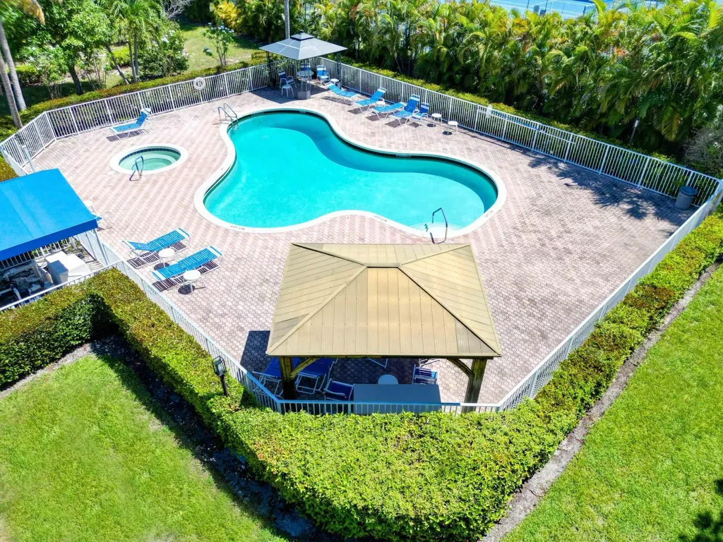 955 Egret Circle Delray Beach FL 33444