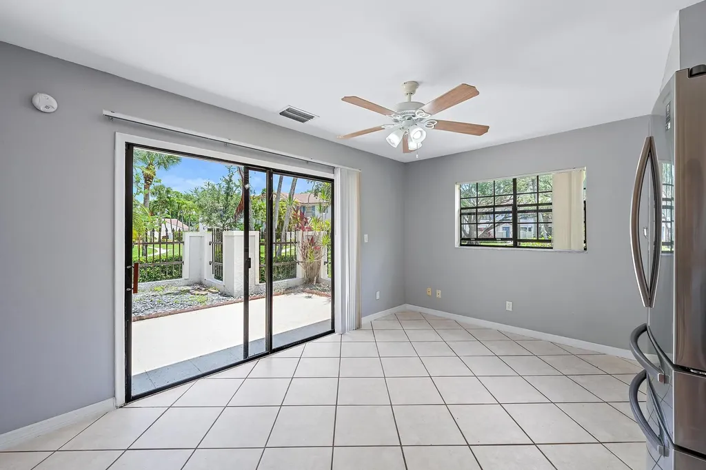 352 Prestwick Circle Palm Beach Gardens FL 33418