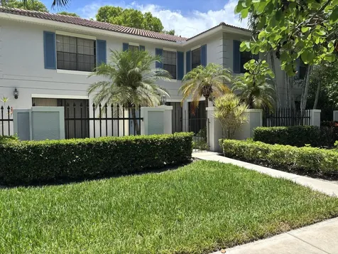 352 Prestwick Circle Palm Beach Gardens FL 33418