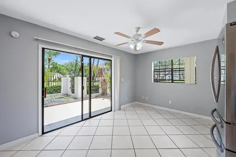 352 Prestwick Circle Palm Beach Gardens FL 33418