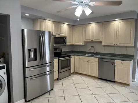 352 Prestwick Circle Palm Beach Gardens FL 33418