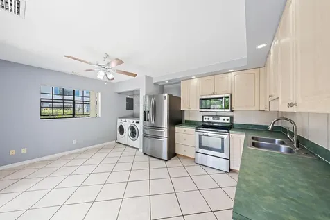 352 Prestwick Circle Palm Beach Gardens FL 33418