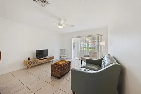 2691 Dudley Drive Drive E West Palm Beach FL 33415