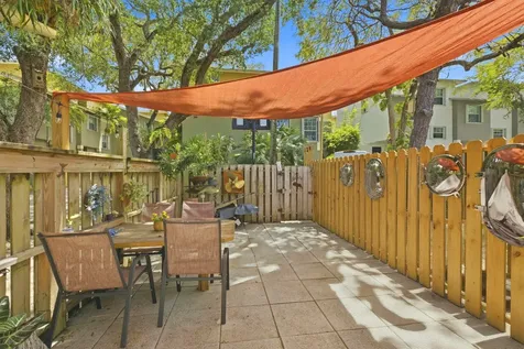 1220 W Las Olas Boulevard Fort Lauderdale FL 33312