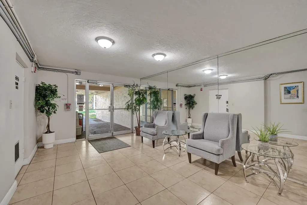 7300 NW 17th Street Plantation FL 33313