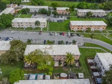 306 NW 84th Terrace Miami FL 33150