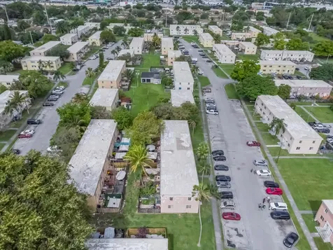 306 NW 84th Terrace Miami FL 33150