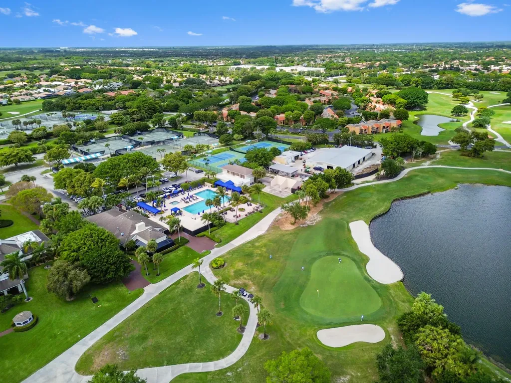 11618 Briarwood Circle Boynton Beach FL 33437