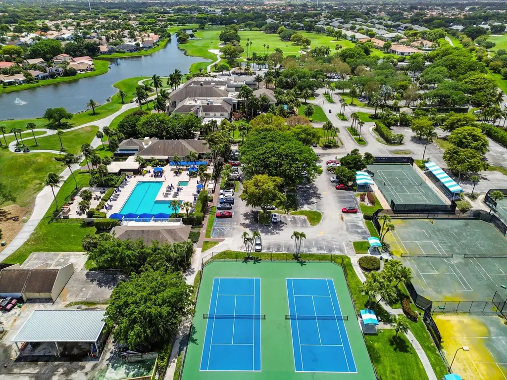 11618 Briarwood Circle Boynton Beach FL 33437