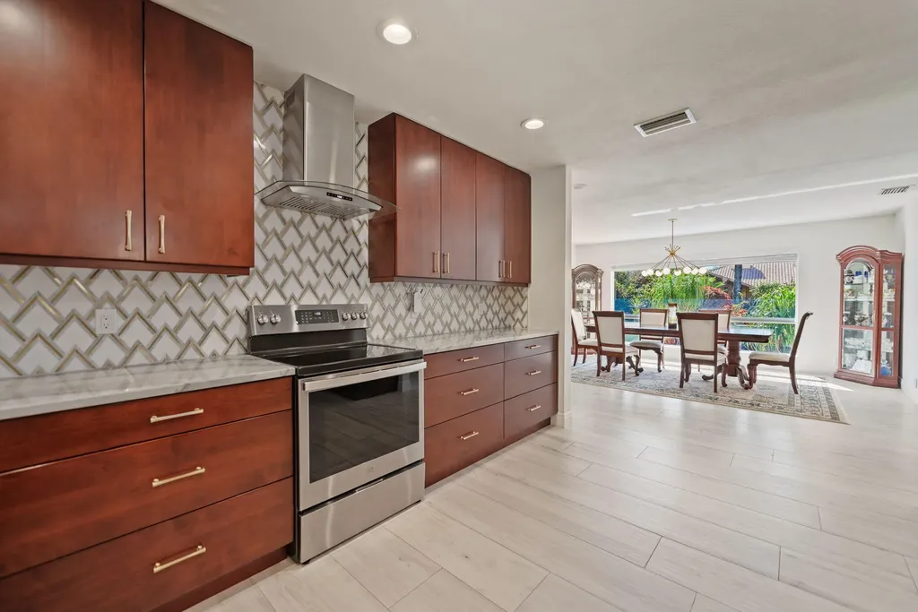 301 Jacaranda Drive Plantation FL 33324