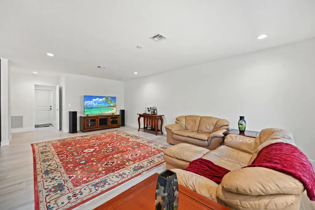 301 Jacaranda Drive Plantation FL 33324
