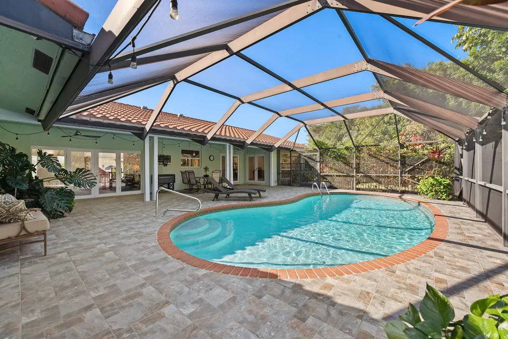 301 Jacaranda Drive Plantation FL 33324