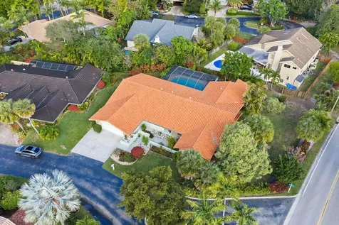 301 Jacaranda Drive Plantation FL 33324