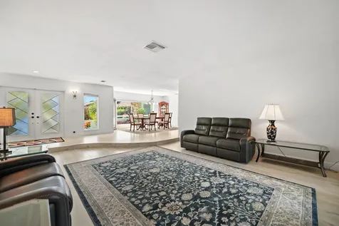 301 Jacaranda Drive Plantation FL 33324