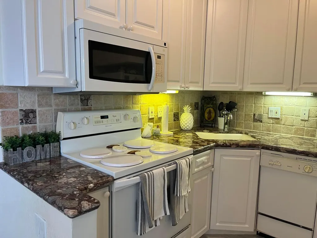 629 SE 19th Avenue Deerfield Beach FL 33441