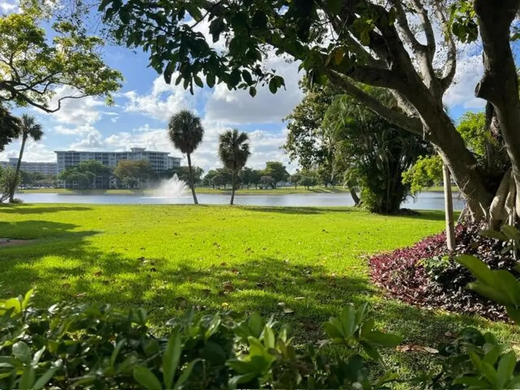 2751 N Palm Aire Drive Pompano Beach FL 33069