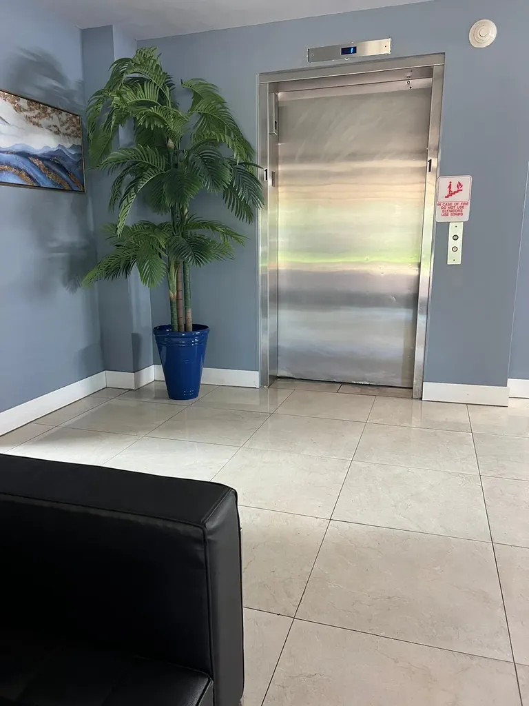 2751 N Palm Aire Drive Pompano Beach FL 33069