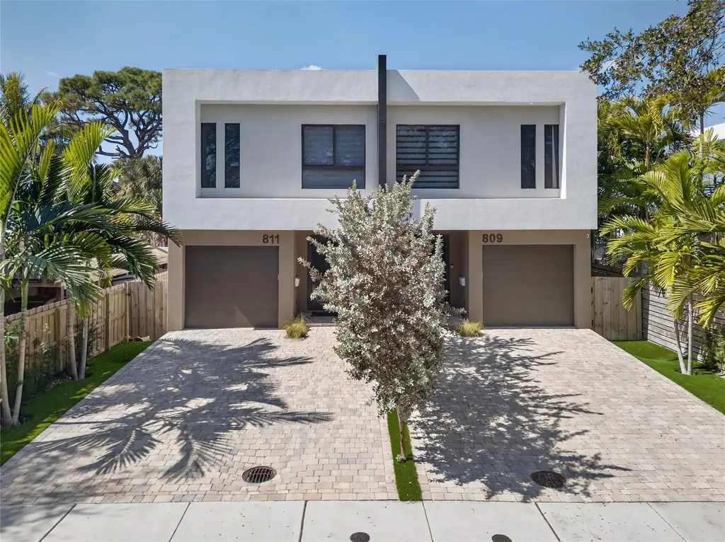 811 SW 10th Terrace Fort Lauderdale FL 33315