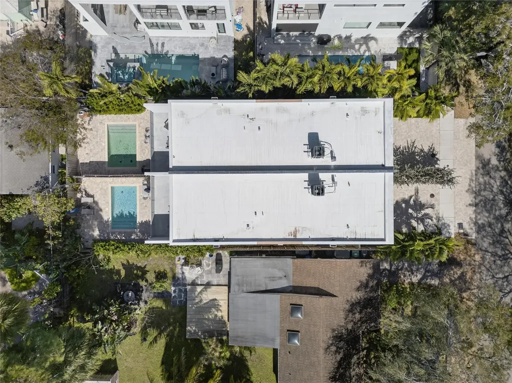 811 SW 10th Terrace Fort Lauderdale FL 33315