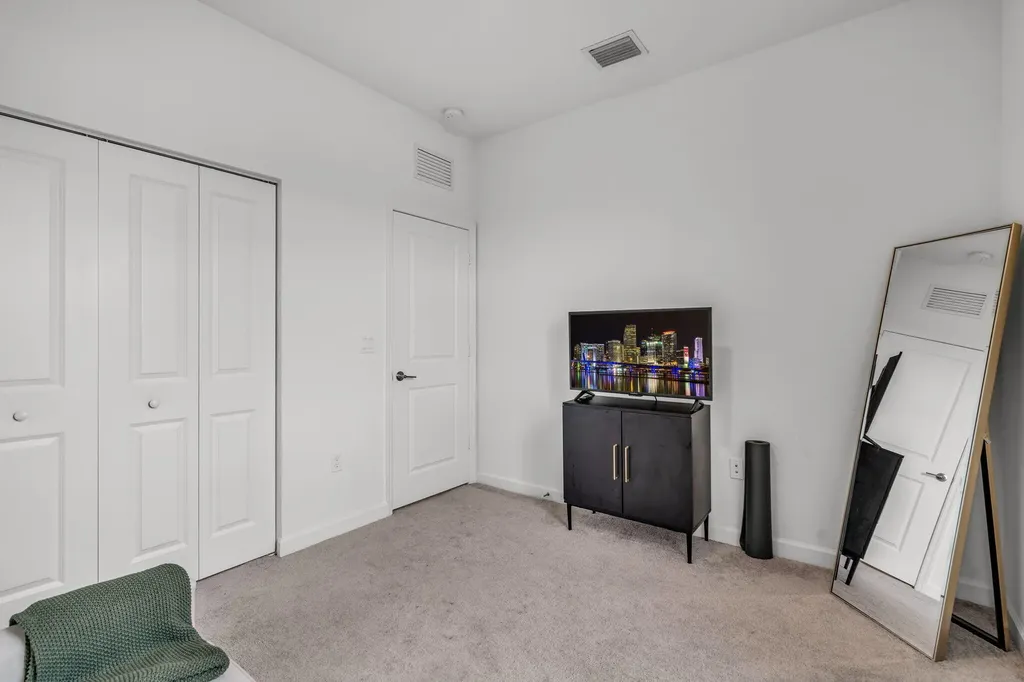 4613 NW 118th Avenue Coral Springs FL 33076
