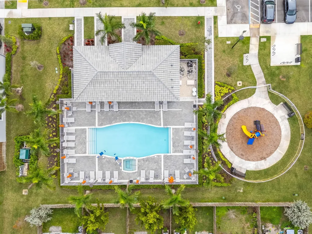 4613 NW 118th Avenue Coral Springs FL 33076