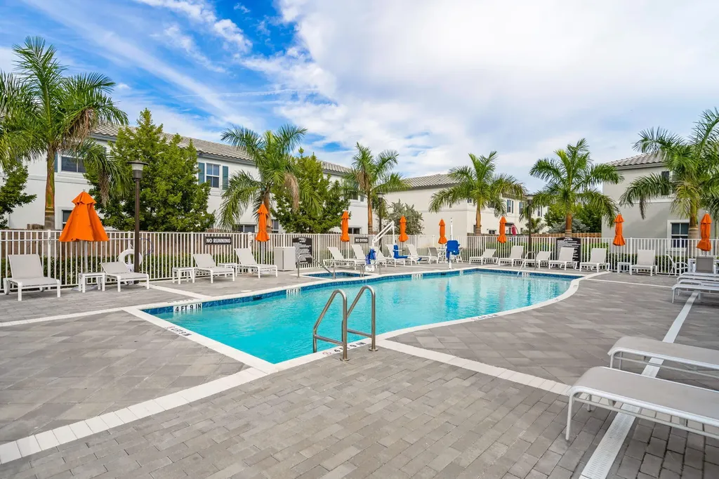 4613 NW 118th Avenue Coral Springs FL 33076