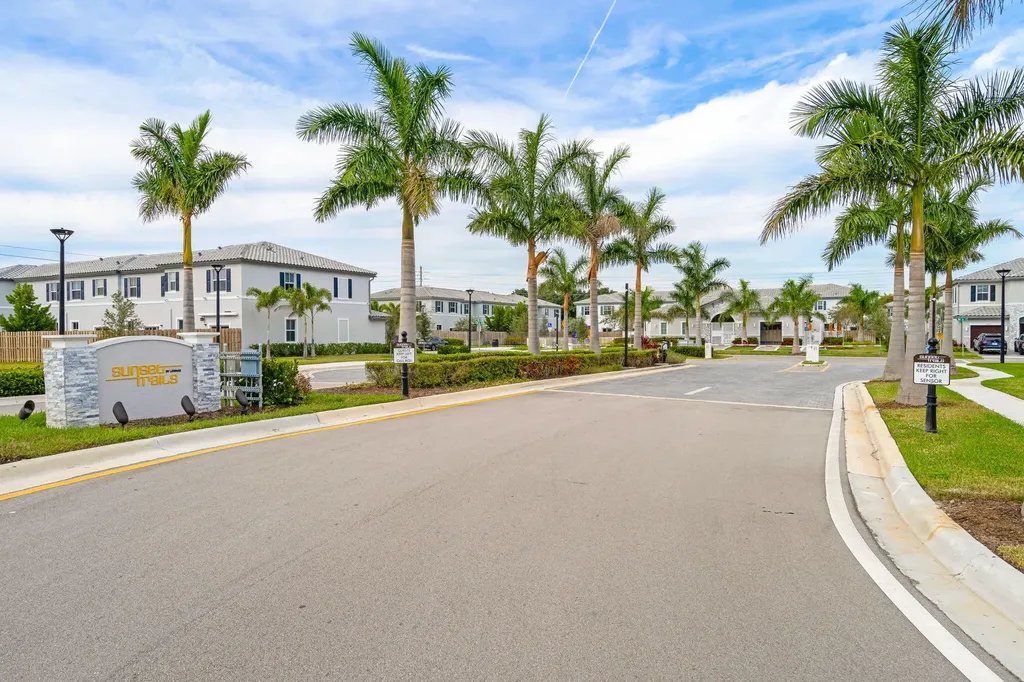 4613 NW 118th Avenue Coral Springs FL 33076