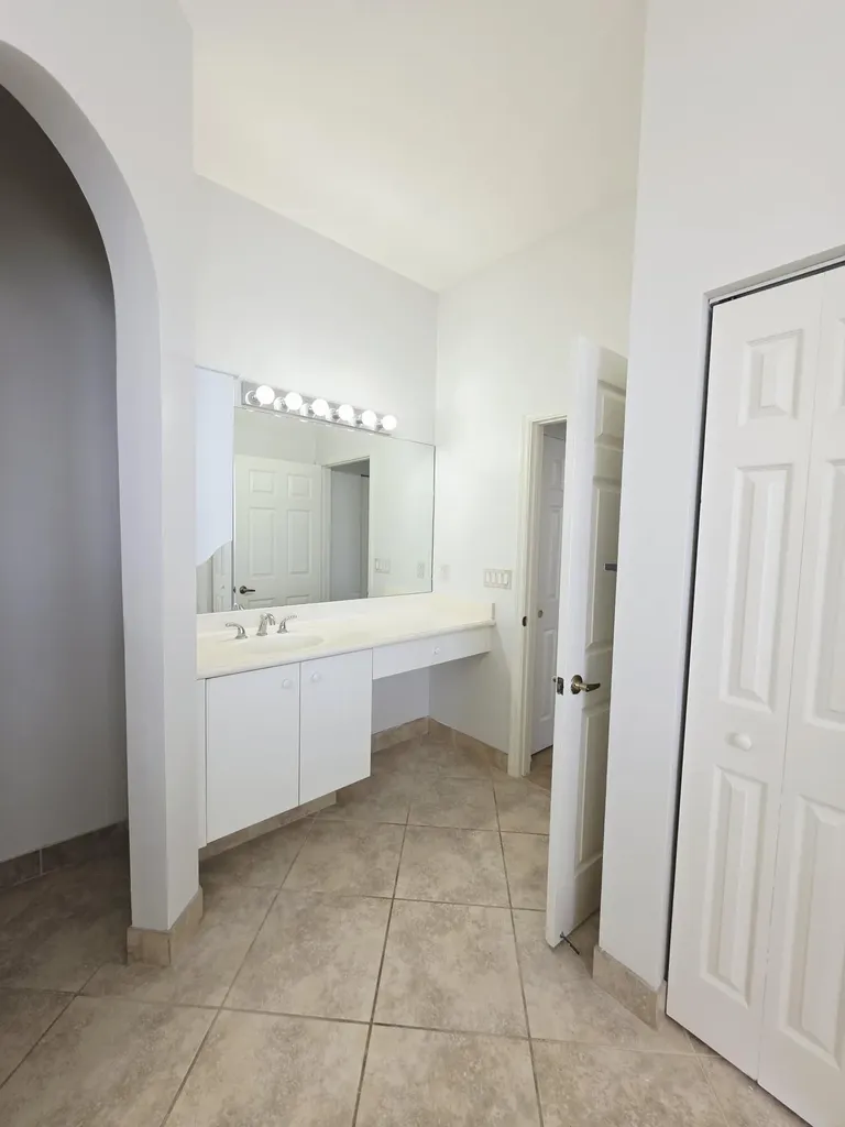 2400 Kemps Bay West Palm Beach FL 33411