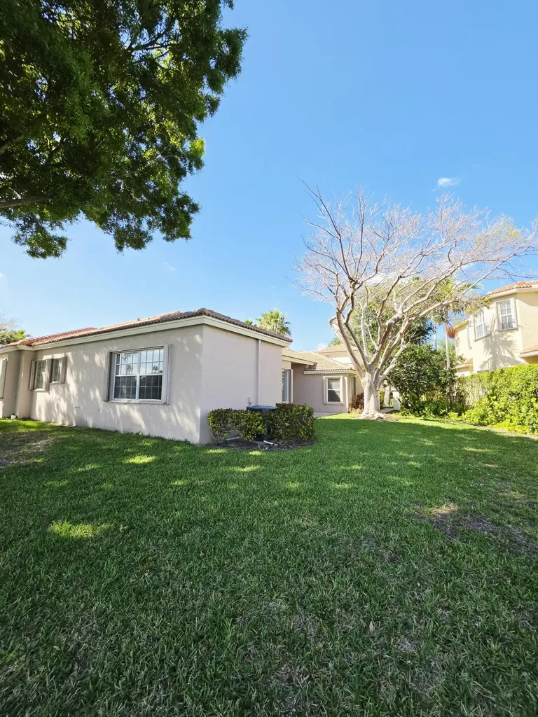 2400 Kemps Bay West Palm Beach FL 33411