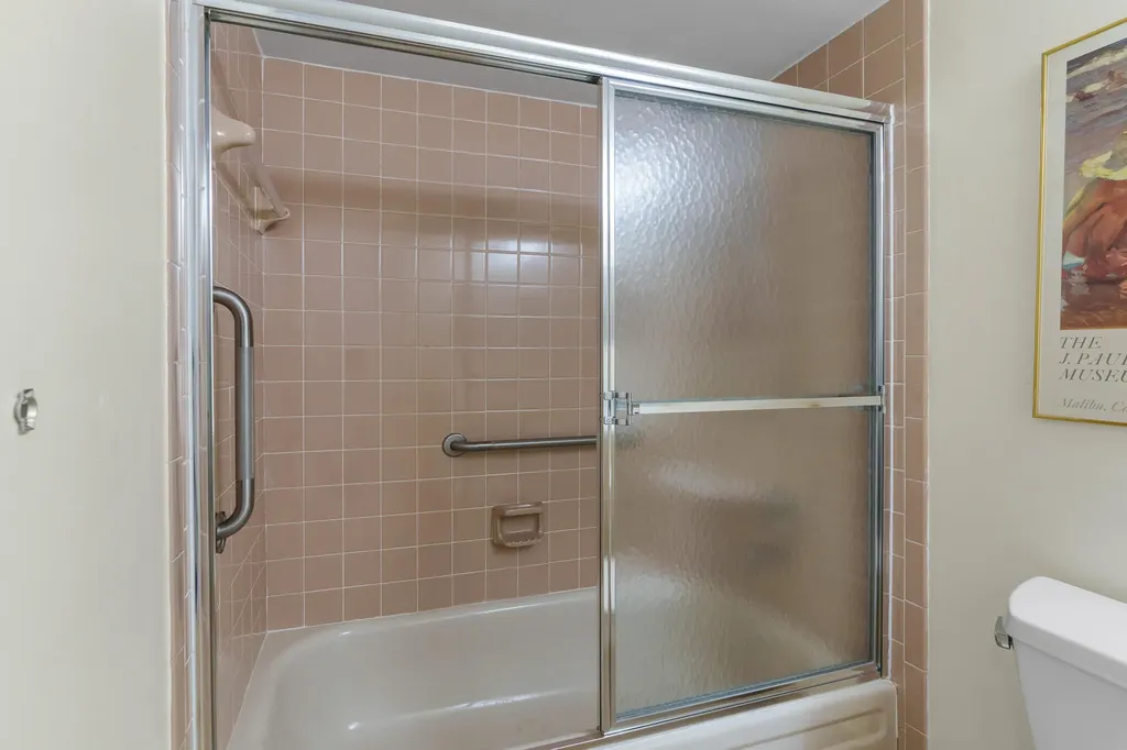 6515 Kensington Lane Delray Beach FL 33446