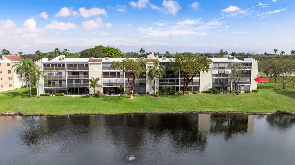 6515 Kensington Lane Delray Beach FL 33446