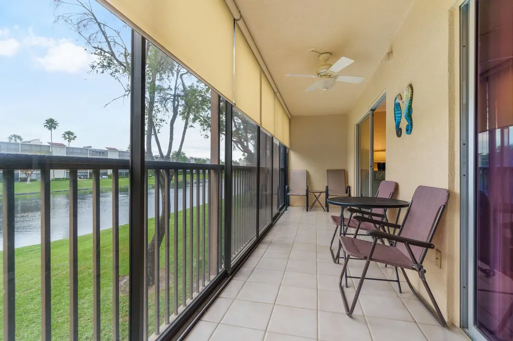 6515 Kensington Lane Delray Beach FL 33446