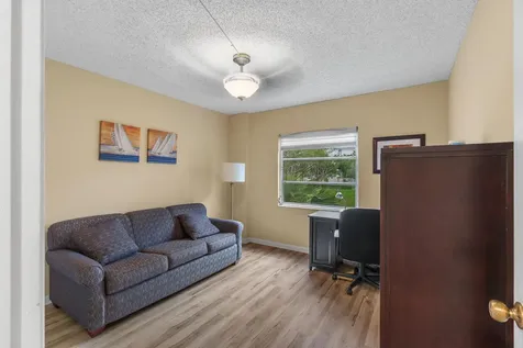 6515 Kensington Lane Delray Beach FL 33446