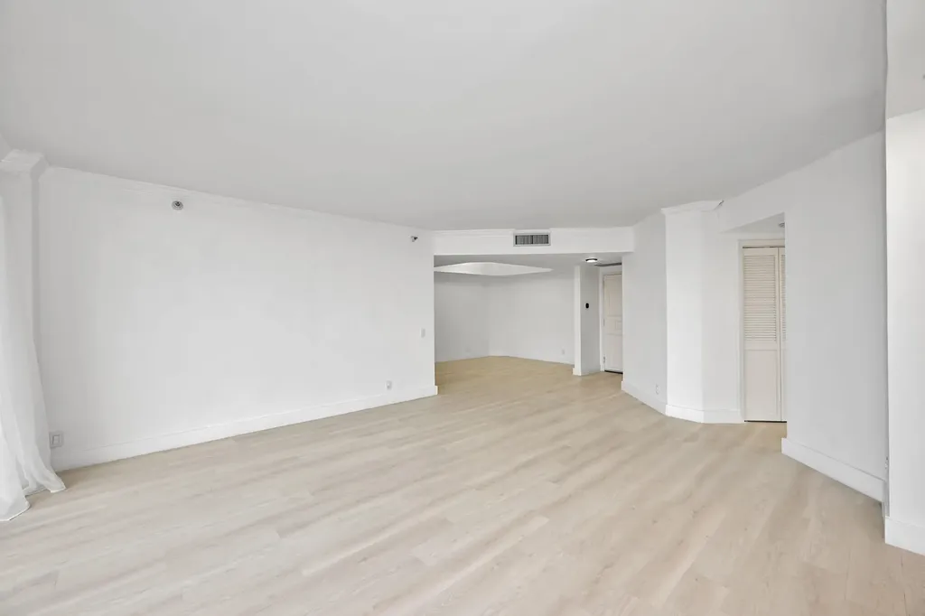 3640 Yacht Club Drive Aventura FL 33180