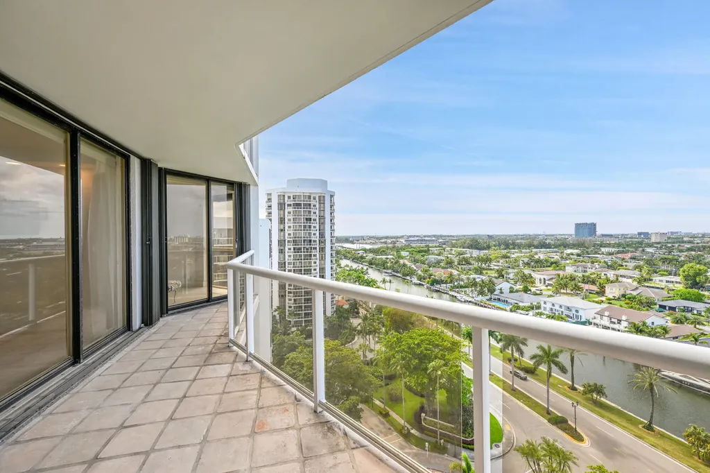3640 Yacht Club Drive Aventura FL 33180