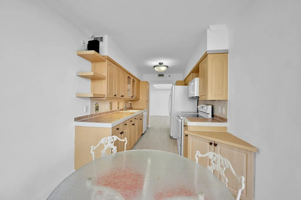 3640 Yacht Club Drive Aventura FL 33180