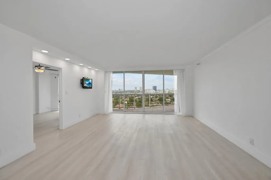 3640 Yacht Club Drive Aventura FL 33180
