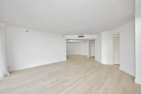 3640 Yacht Club Drive Aventura FL 33180