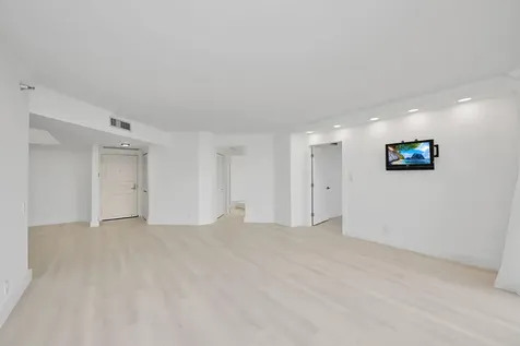 3640 Yacht Club Drive Aventura FL 33180