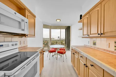 3640 Yacht Club Drive Aventura FL 33180