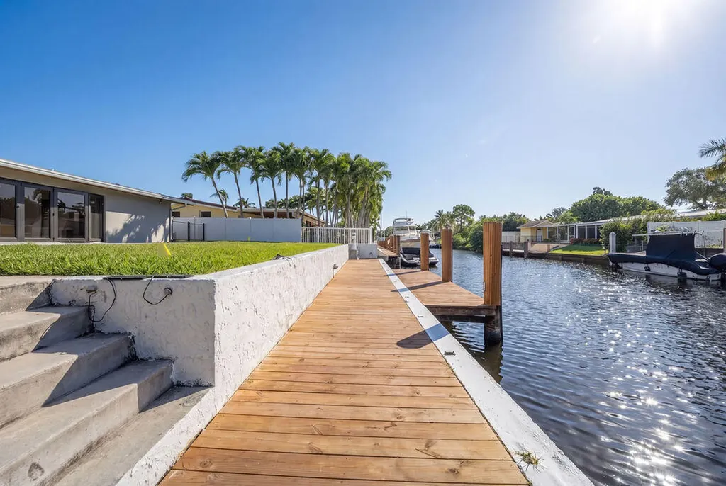 2524 Nassau Lane Fort Lauderdale FL 33312