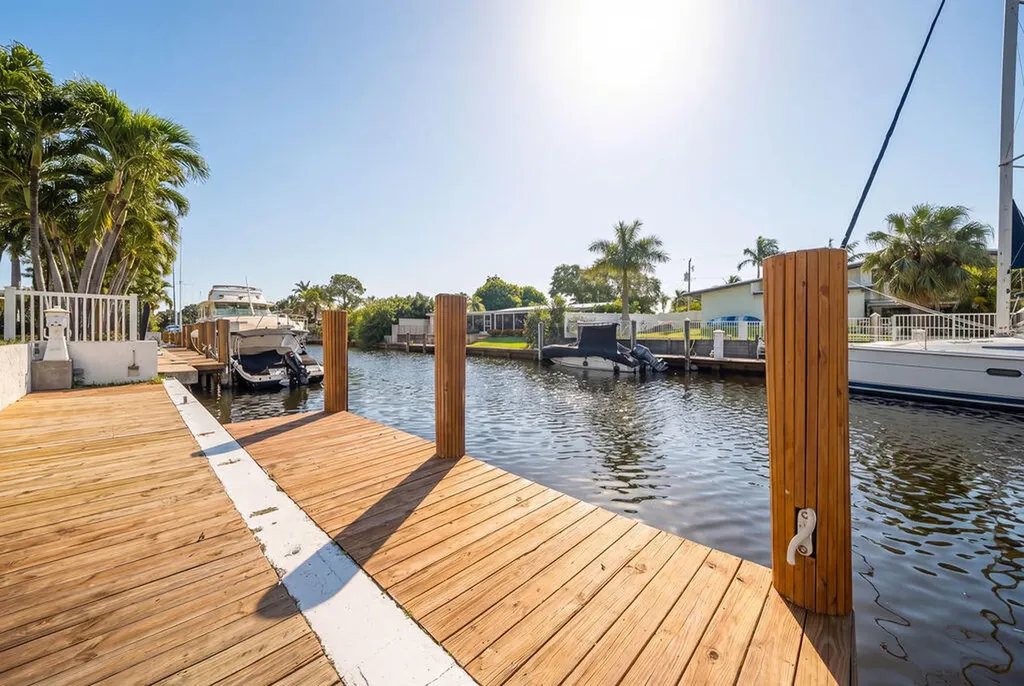 2524 Nassau Lane Fort Lauderdale FL 33312