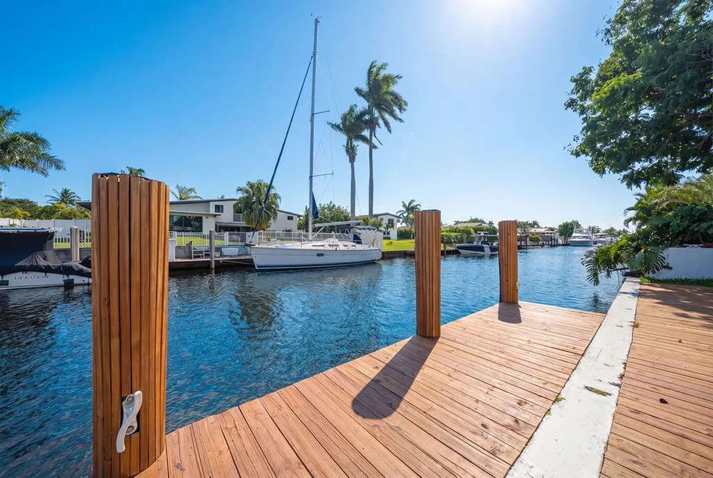 2524 Nassau Lane Fort Lauderdale FL 33312