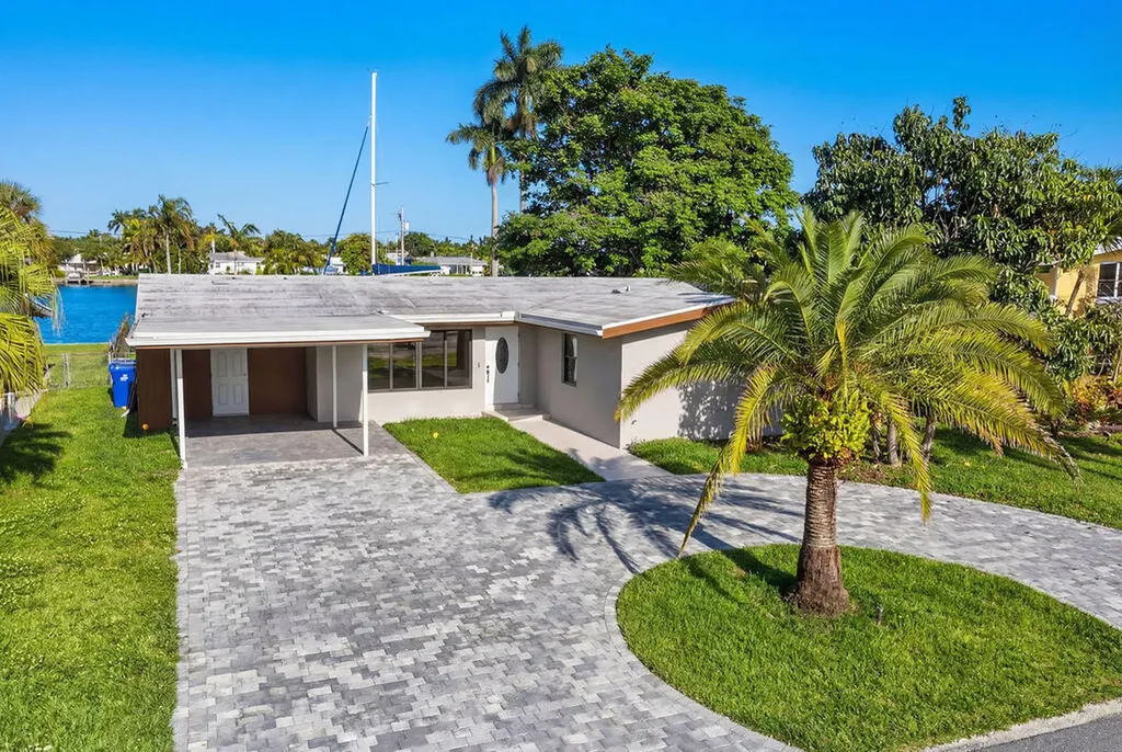 2524 Nassau Lane Fort Lauderdale FL 33312